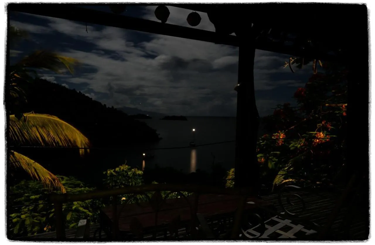 Holiday home Tite Caz' Ecolo Gites Des Koalas Terre-de-Bas